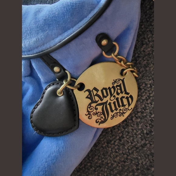 VTG BNWT Juicy Couture Periwinkle/Brown Velour Shoulder Purse Y2K - Picture 4 of 10